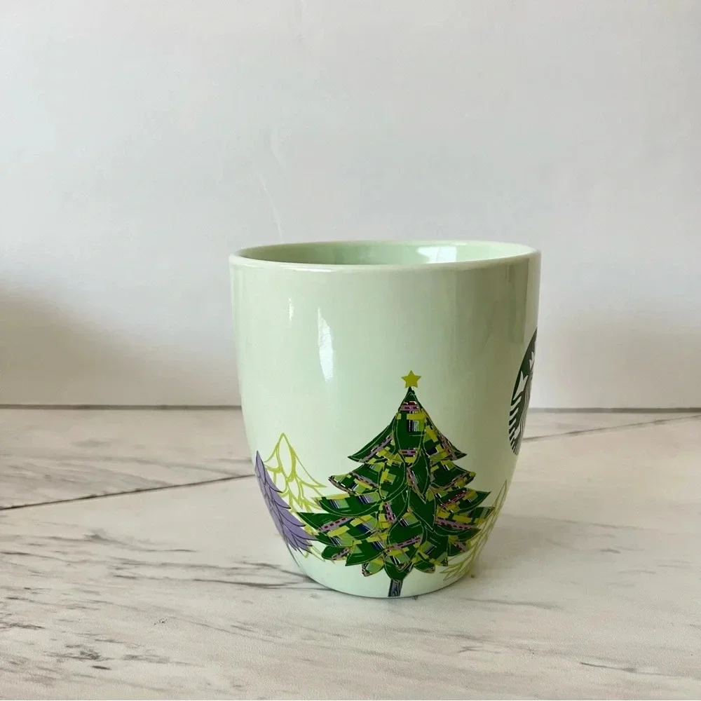 New without box, Starbucks Coffee Mug 16 Fl Oz. 2020 Holiday Christmas Pine Tree